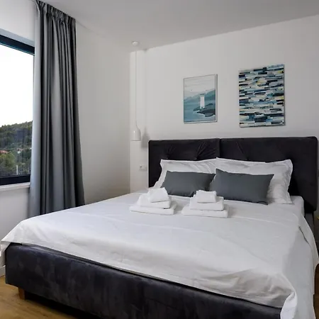 Modern Elia With 40sqm Heated Pool, 3 Bedrooms, And Split Views *