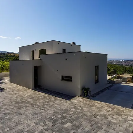New! Modern Elia With 40sqm Heated Pool, 3 Bedrooms, And Split Views Villa *