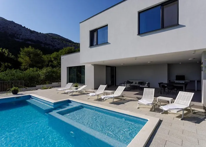 فيلة Modern Elia With 40sqm Heated Pool, 3 Bedrooms, And Split Views سولين